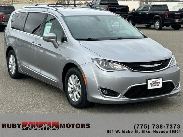 2018 - Chrysler - Pacifica - $17,995