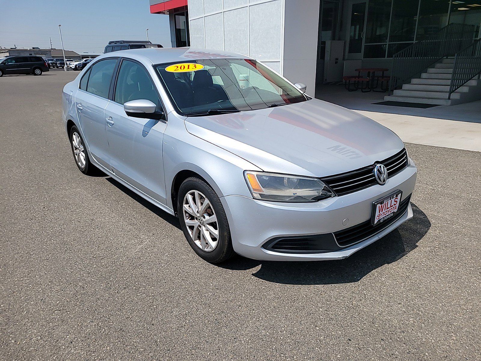 2013 - Volkswagen - Jetta Sedan - $2,790