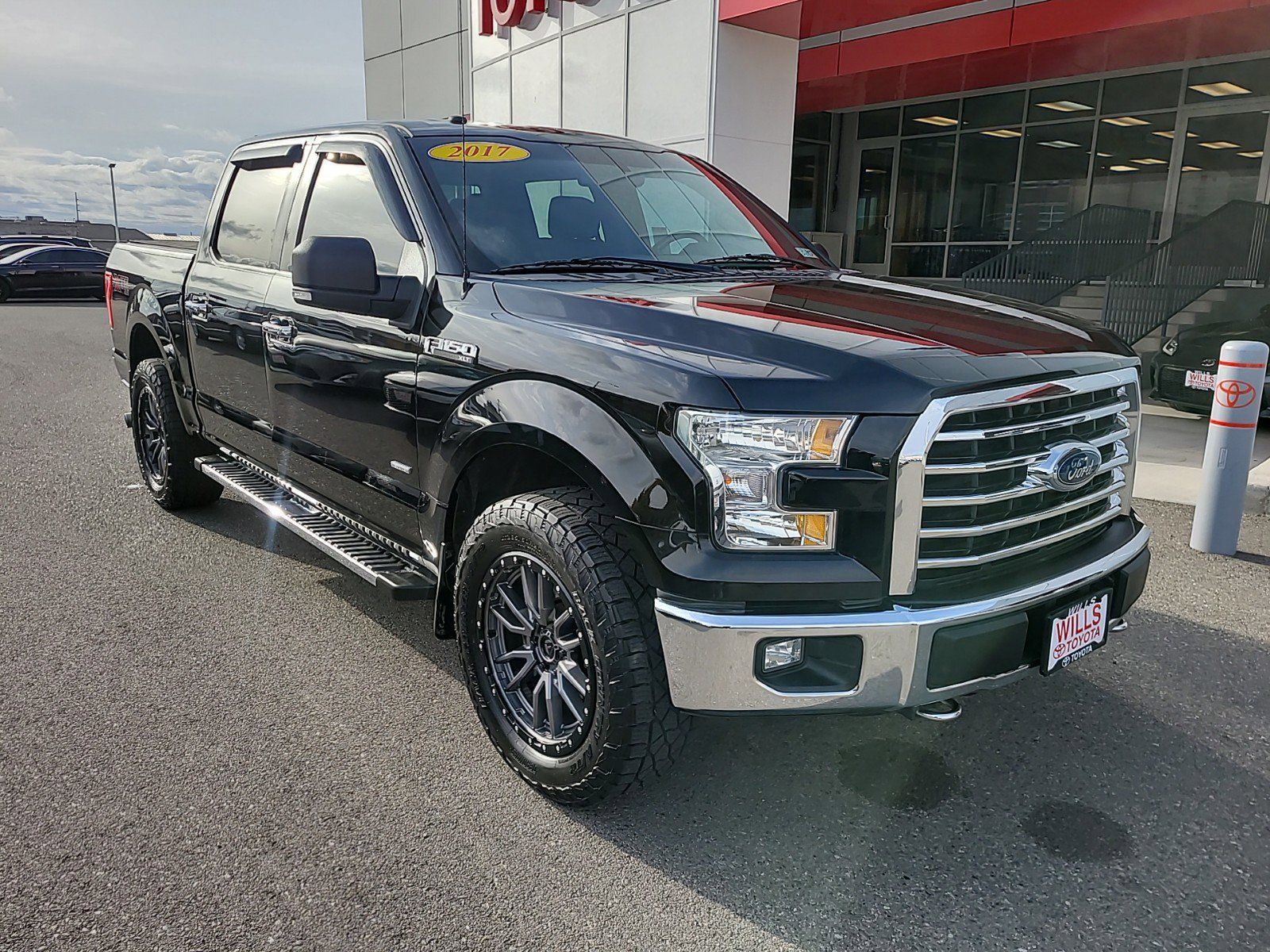 2017 - Ford - F-150 - $27,788