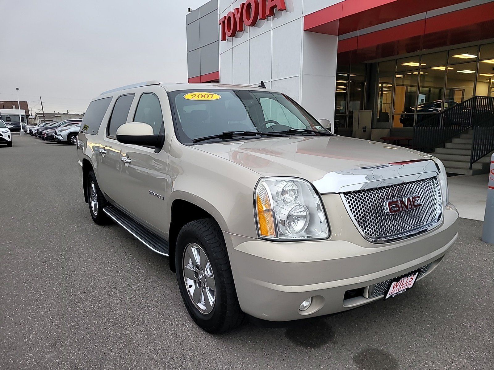 2007 - GMC - Yukon XL Denali - $8,499