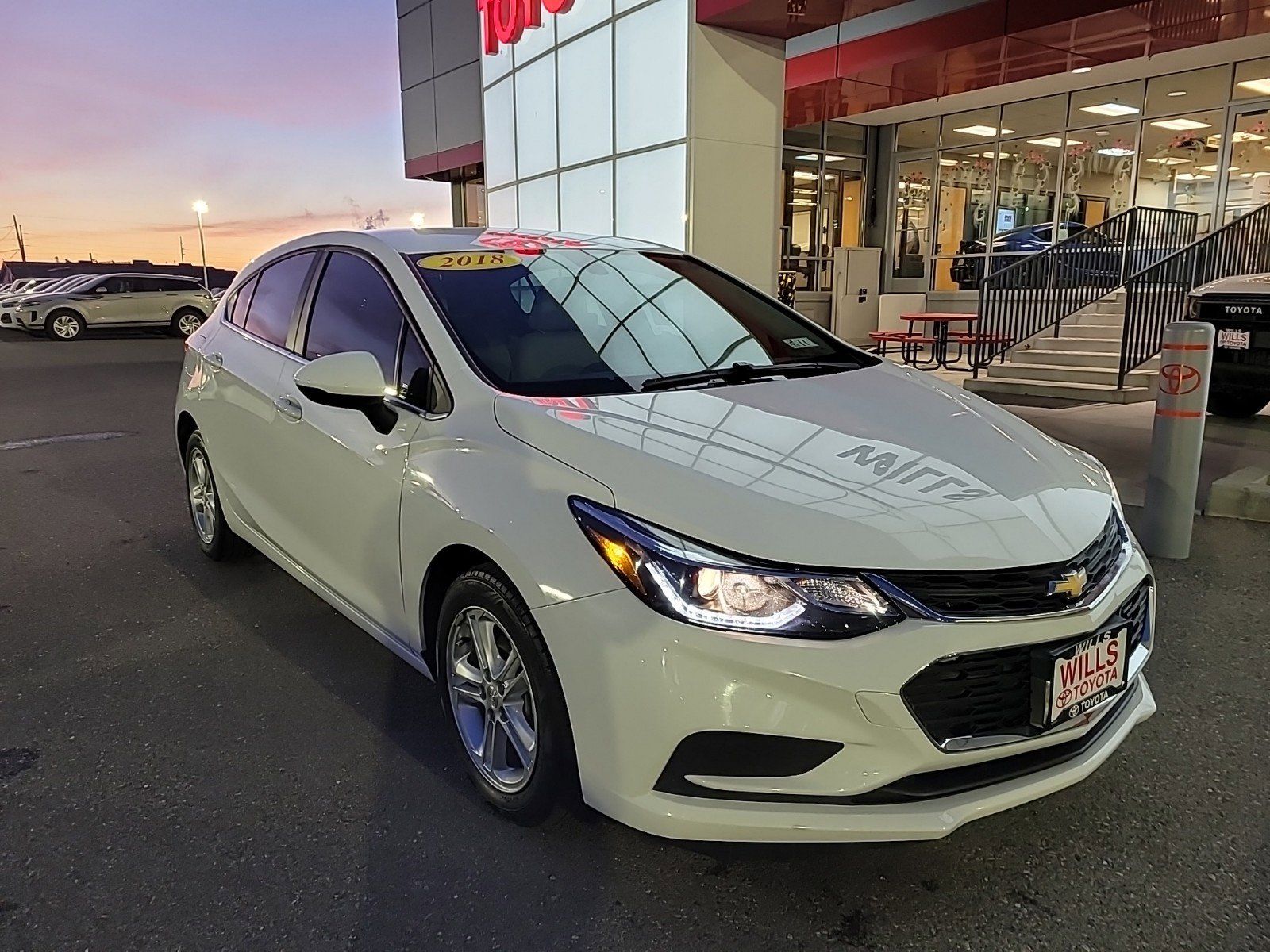 2018 - Chevrolet - Cruze - $14,999