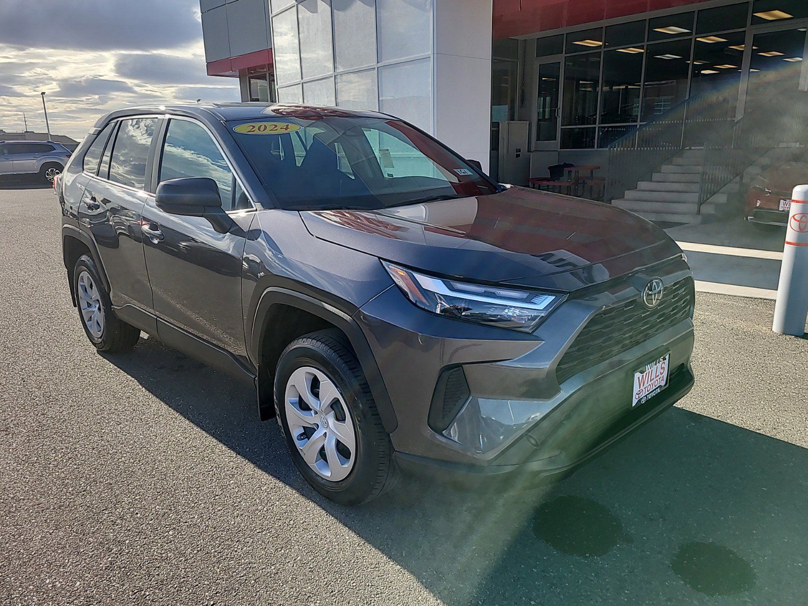 2024 - Toyota - RAV4 - $31,199