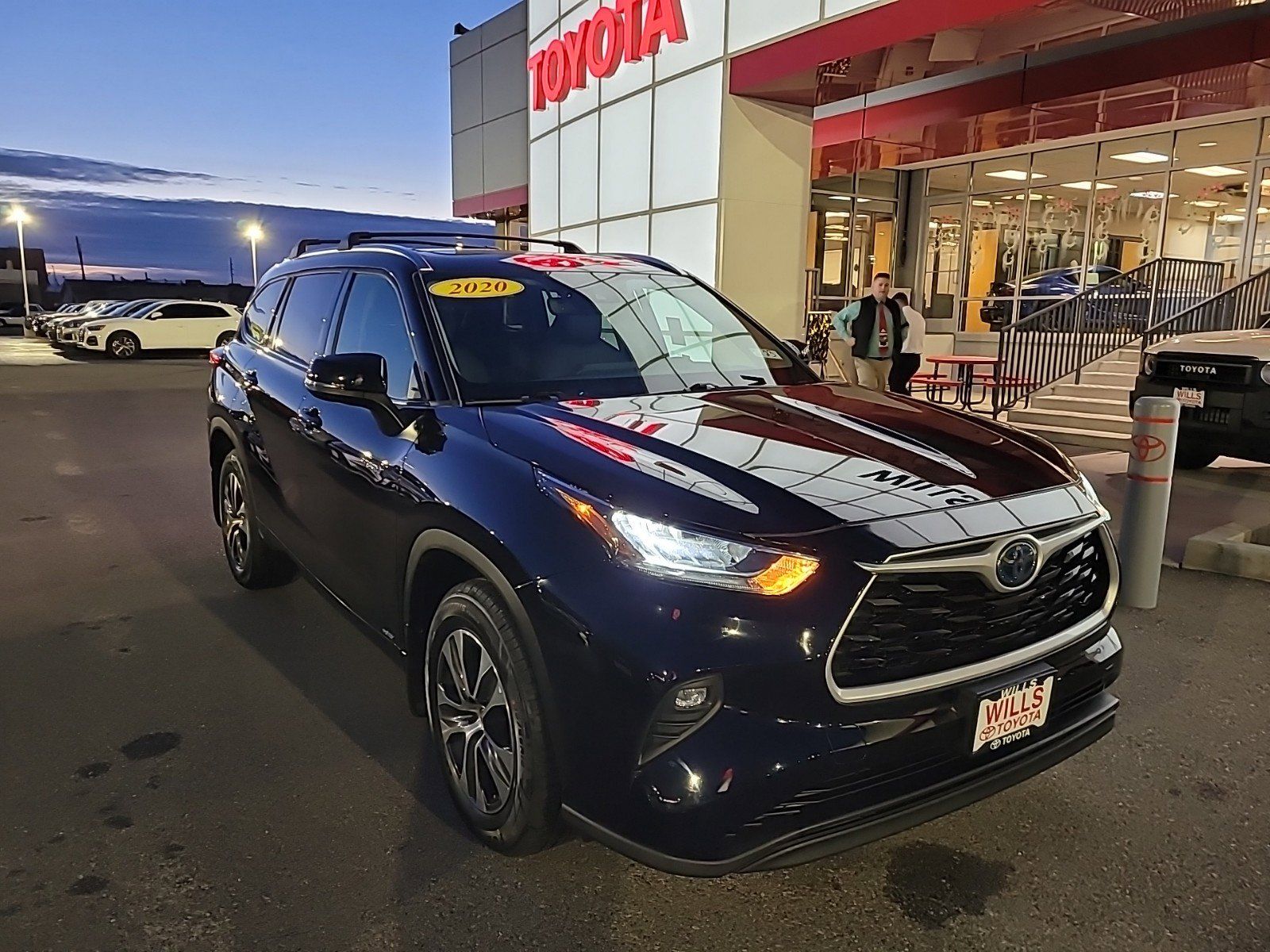 2020 - Toyota - Highlander - $40,999