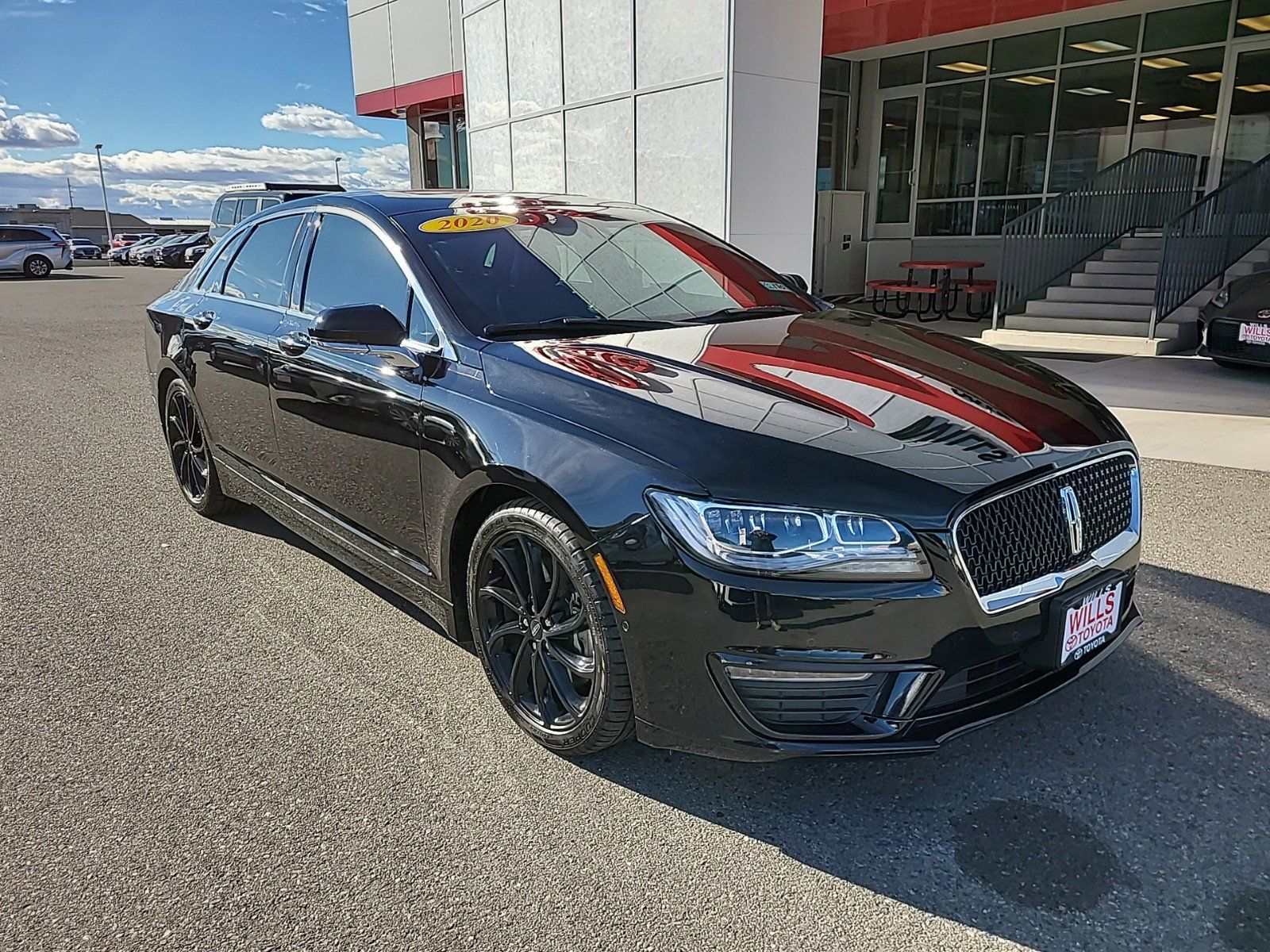 2020 - Lincoln - MKZ - $27,688