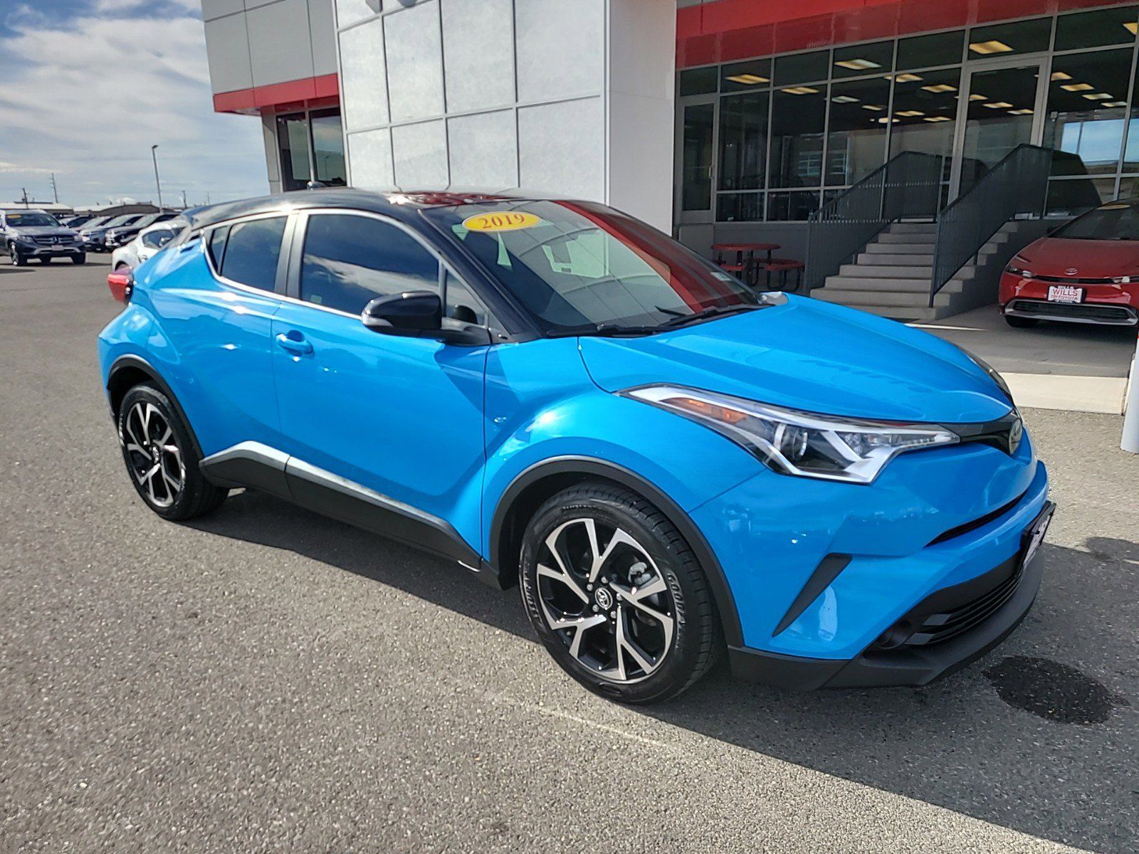 2019 - Toyota - C-HR - $21,199