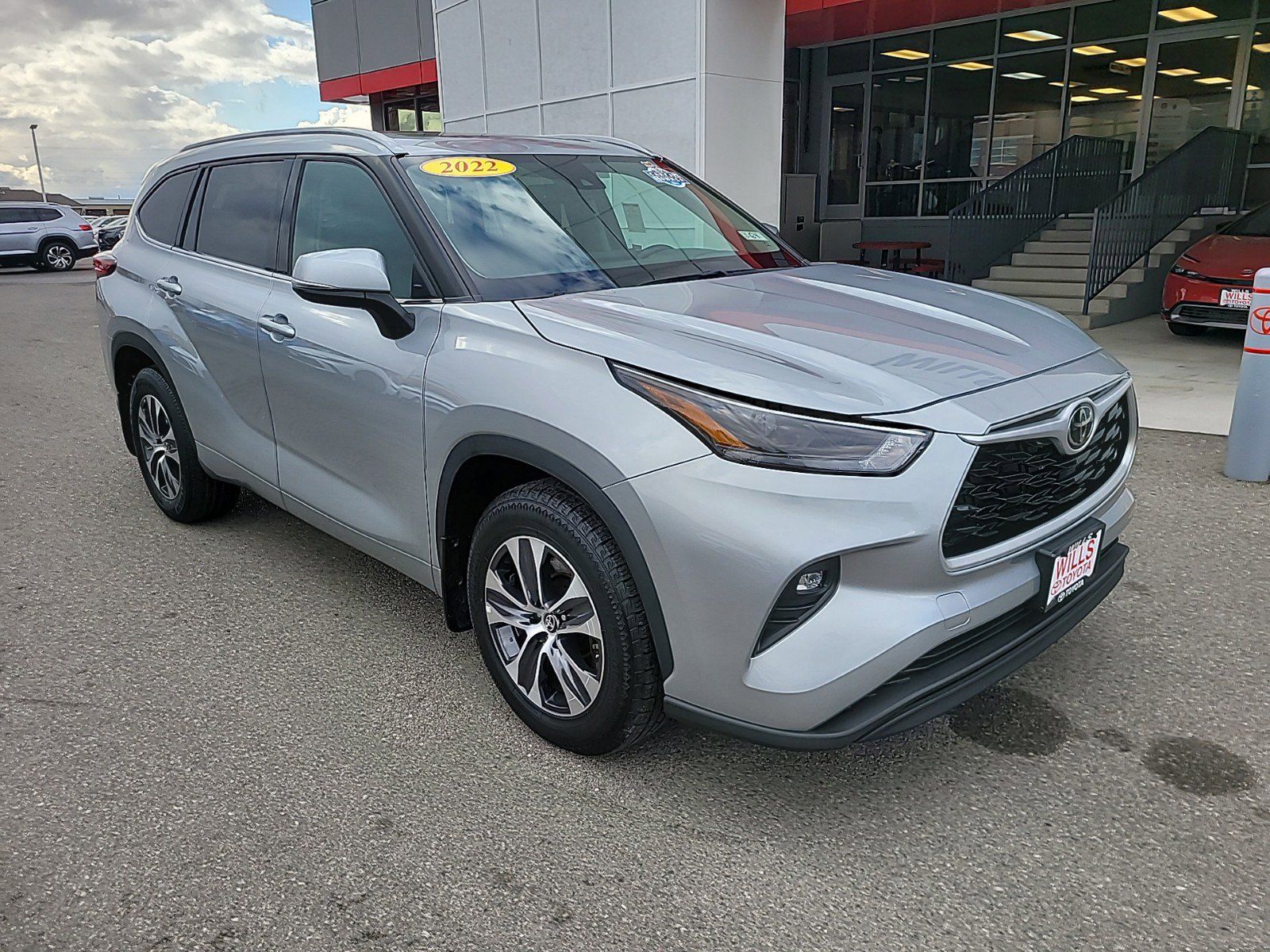 2022 - Toyota - Highlander - $37,499