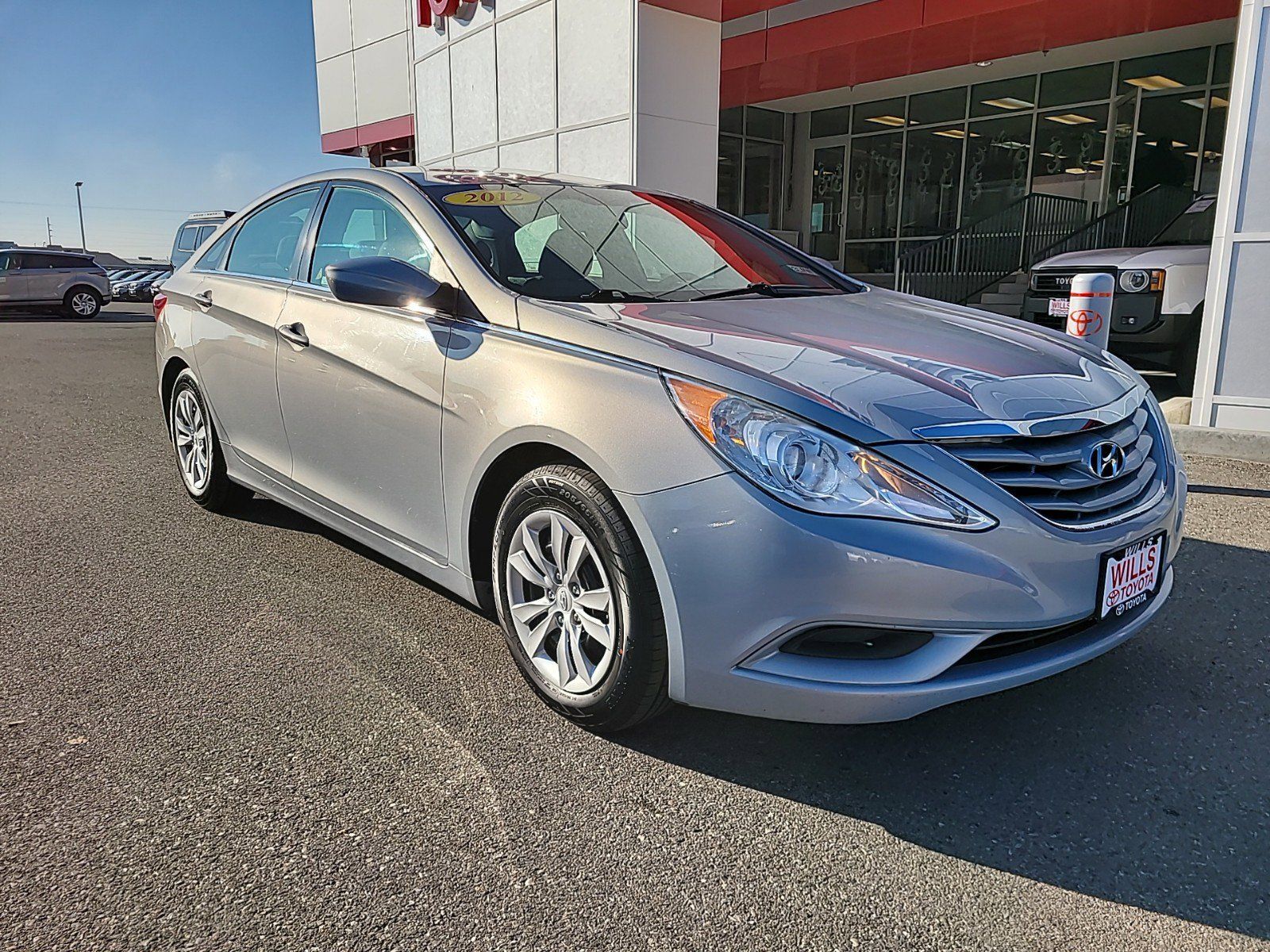 2012 - Hyundai - Sonata - $8,499