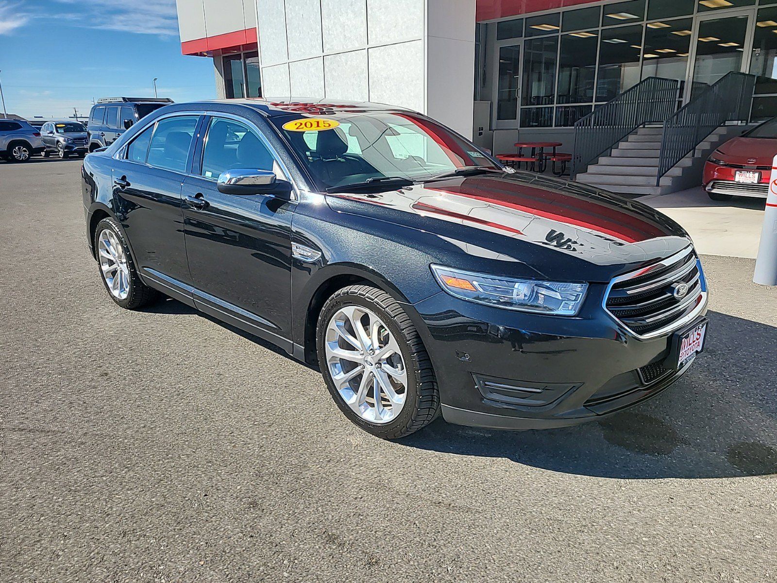 2015 - Ford - Taurus - $9,888