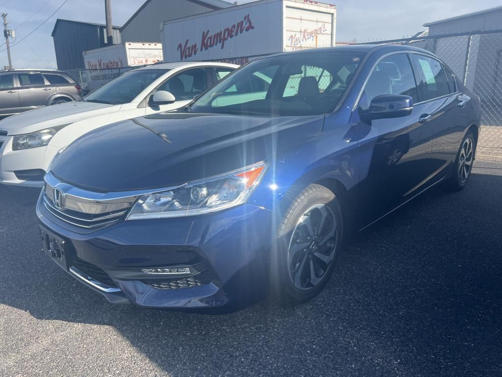 2017 - Honda - Accord - $21,140