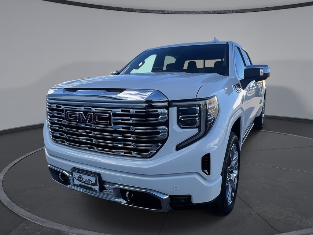 2024 - GMC - Sierra - $72,428