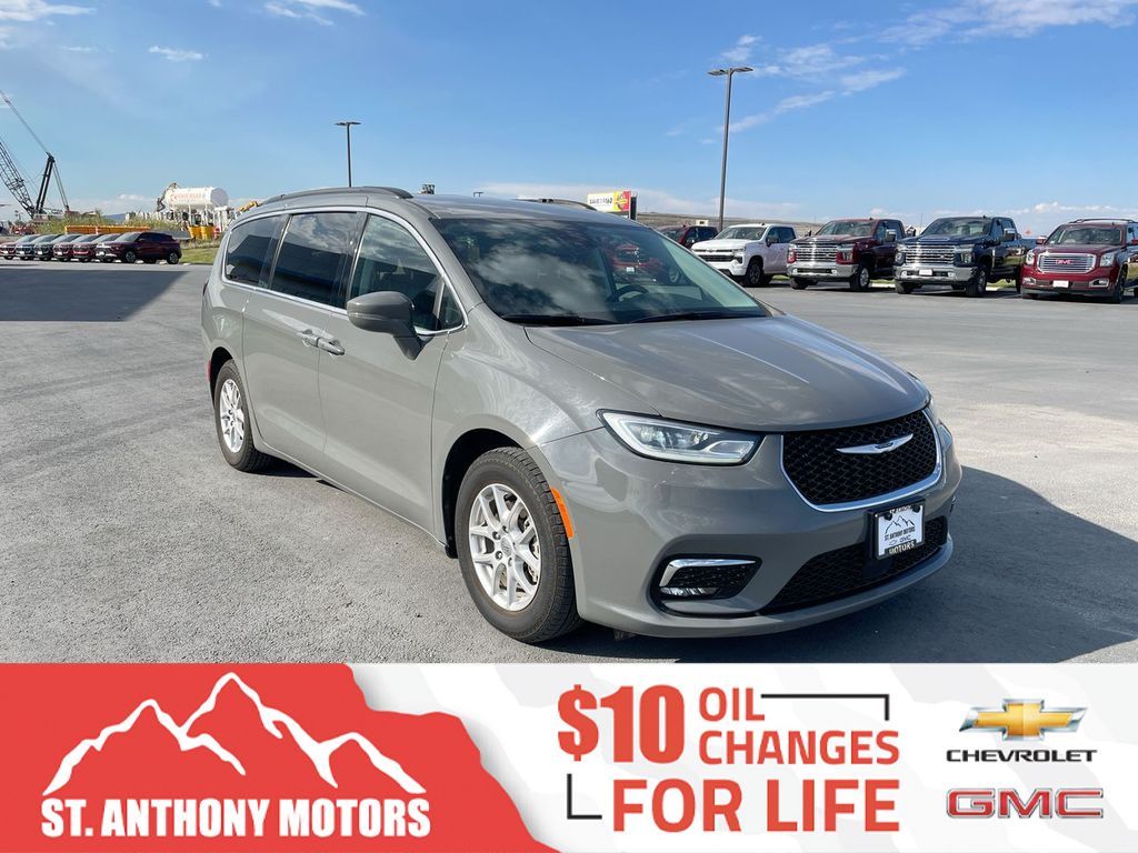 2022 - Chrysler - Pacifica - $21,295