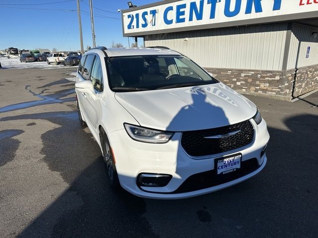 2021 - Chrysler - Pacifica - $23,382