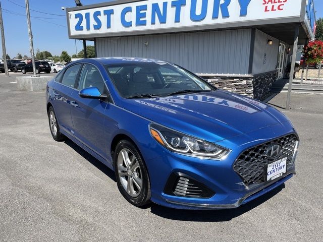 2019 - Hyundai - Sonata - $15,997