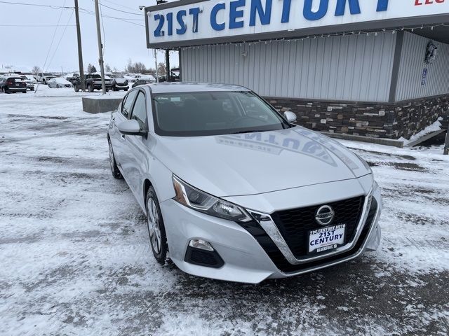 2020 - Nissan - Altima - $17,590