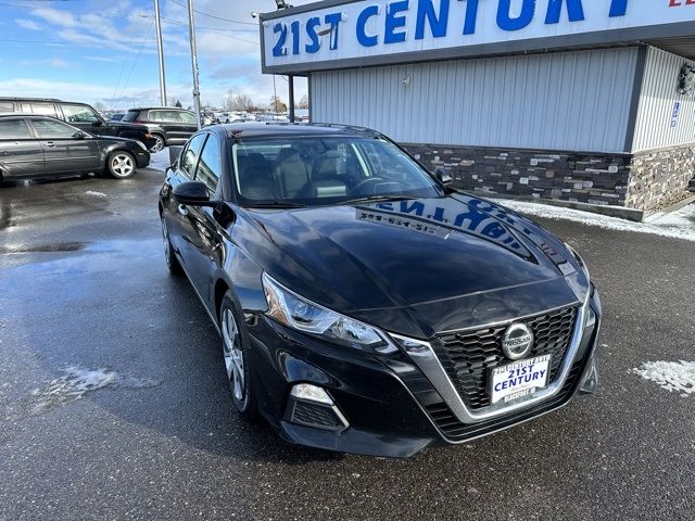 2020 - Nissan - Altima - $17,881