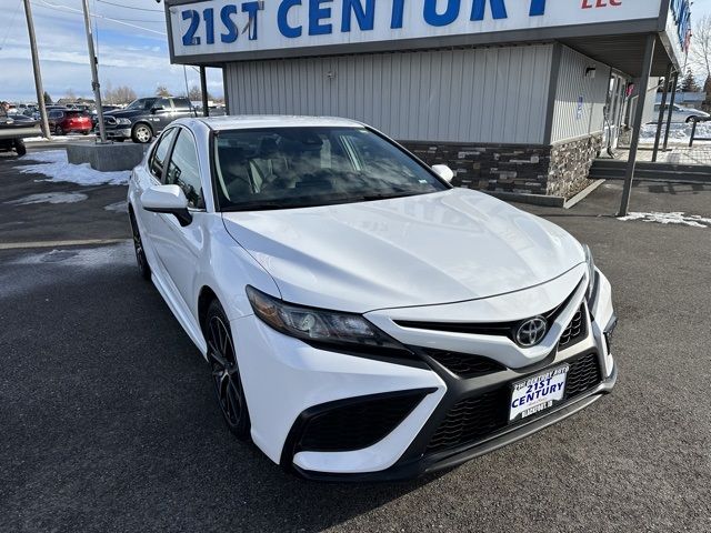 2021 - Toyota - Camry - $21,597