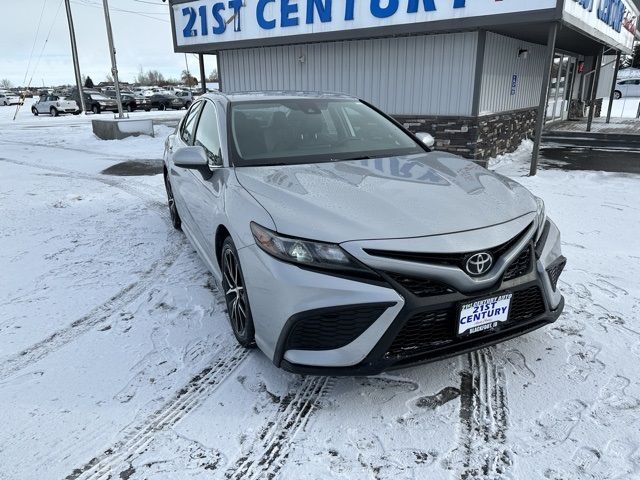 2021 - Toyota - Camry - $22,013