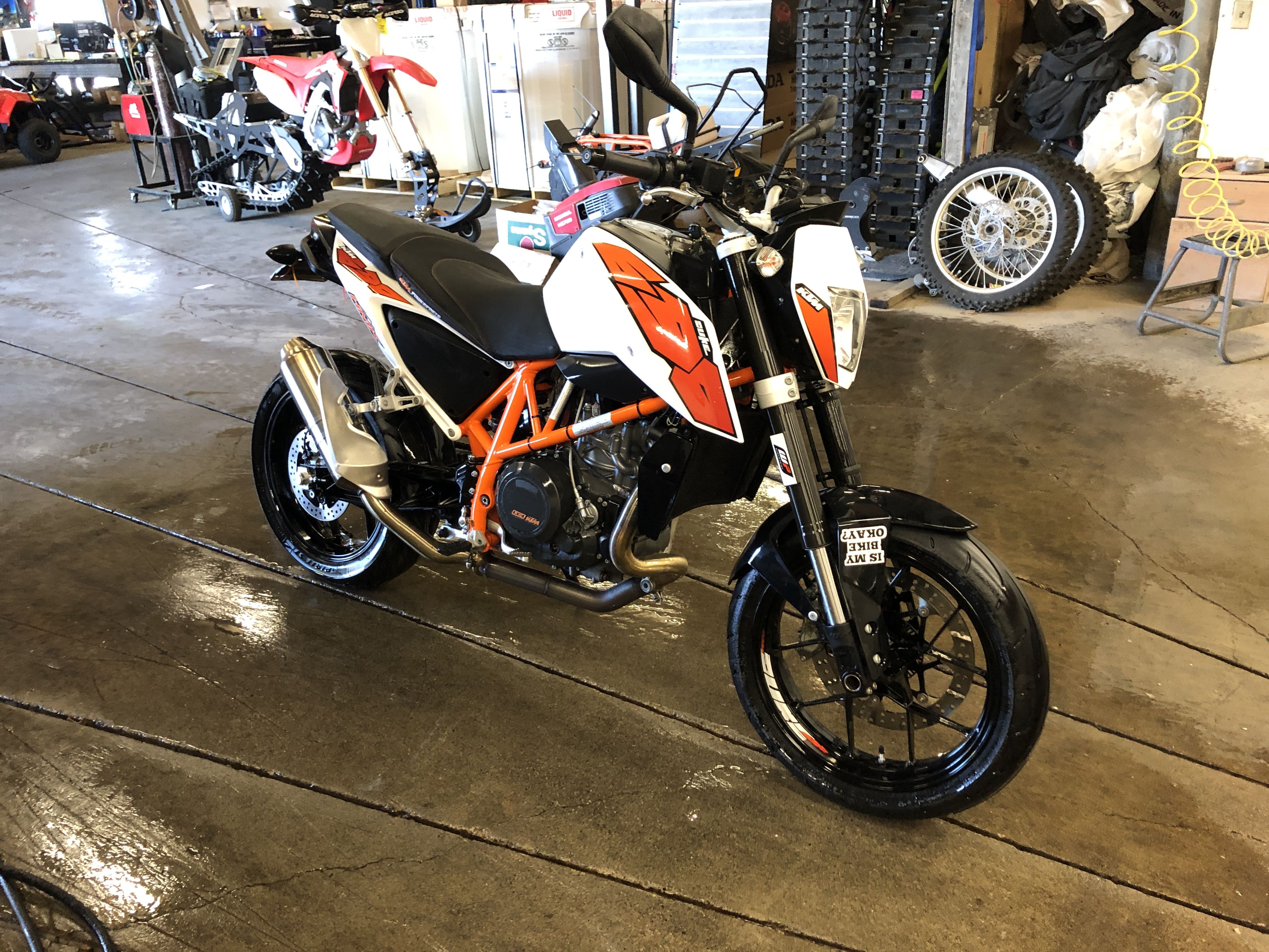 2015 -  - 690 Duke ABS - $5,699