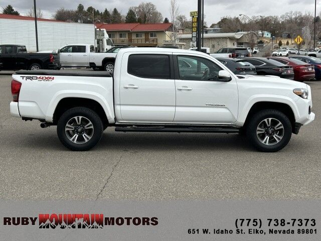 cdn-ds_com-stock-2017-Toyota-Tacoma-TRD-Sport-Elko-NV-seo-ECL8846-3TMCZ5AN1HM104113-szi102036-ba4c1704005b662965161df261634f9d_jpg