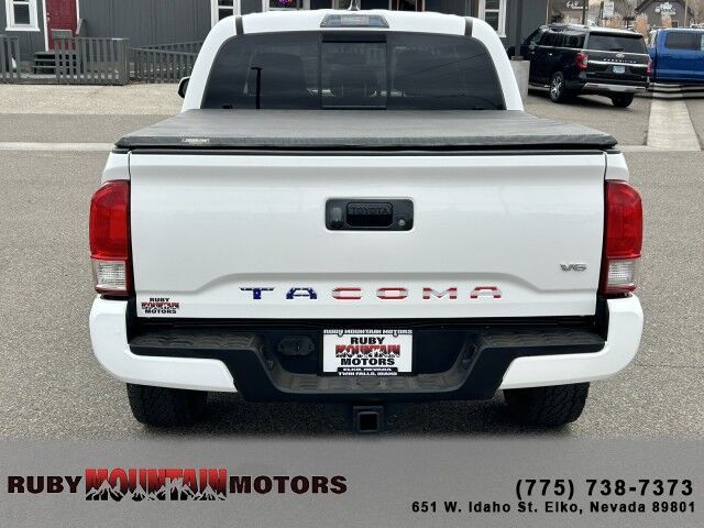 cdn-ds_com-stock-2017-Toyota-Tacoma-TRD-Sport-Elko-NV-seo-ECL8846-3TMCZ5AN1HM104113-szi86425-915907310768fb50eeb9f54a78825d90_jpg